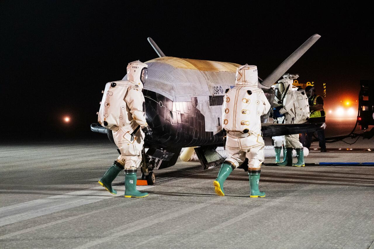 Watch Live: SpaceX Launches Mysterious X-37B Spaceplane Into Orbit